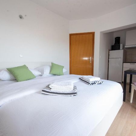 Charming Apartments Duce โอมิช ภายนอก รูปภาพ